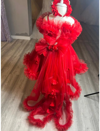 VESTIDO ROJO CON COLA Y FLORES REF. 1809