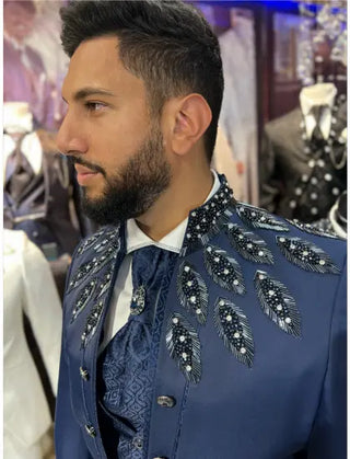 TRAJE AZUL NOCHE CON PEDRERIA REF 1276